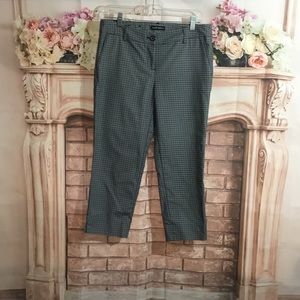 EUC Hilary Radley Capri’s Sz. 6